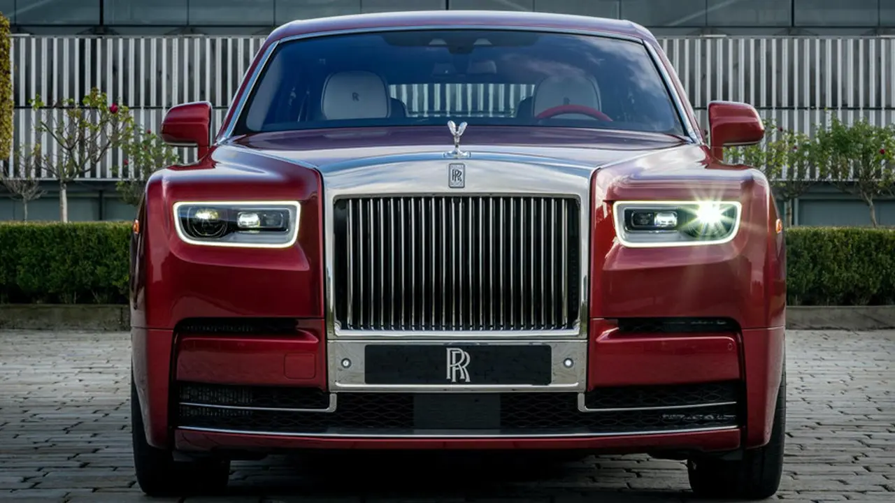 Rolls-Royce Red Special 115 Years (Carscoops.com)