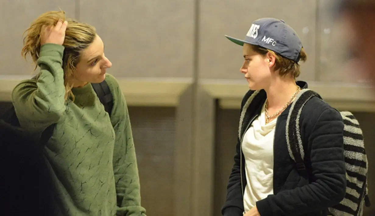 Meski hubungannya beberapa kali putus-nyambung, akhirnya keduanya kembali bersama. Alhasil, hanya Alicia Cargile yang dapat membuat Kristen jatuh ke pelukannya. (Dailymail/Bintang.com)