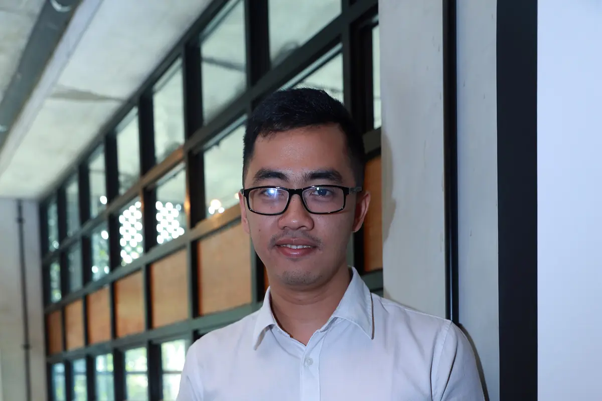 Dennis Adhiswara
