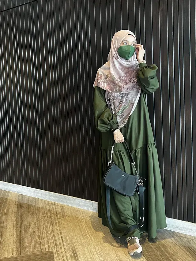 6 Potret Laudya Cynthia Bella Pulang Kampung ke Padang, Asyik Kulineran