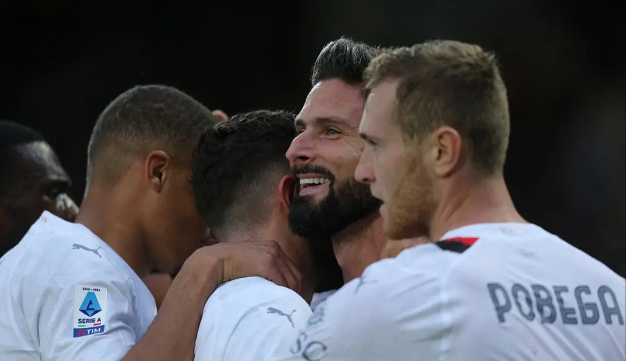 AC Milan sempat unggul terlebih dahulu lewat Olivier Giroud dan Tijani Reijnders. (Carlo Hermann/AFP)