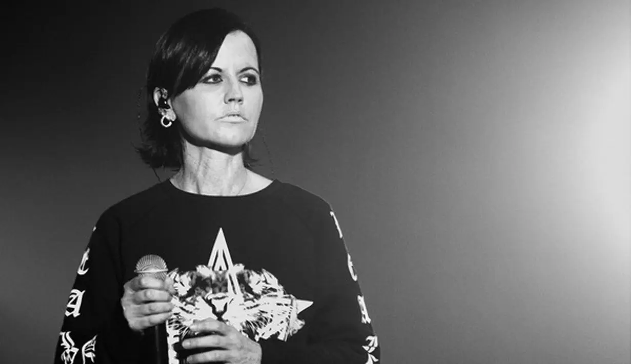 Dolores O'Riodan mulai bernyanyi pada usia 5 tahun. Ia pun terkenal dengan musisi yang menulis lagunya sendiri. (independent.co.uk)