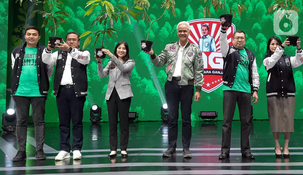 Ganjar mengatakan, kalangan muda yang muncul jelang berakhirnya masa kampanye membawa energi besar untuk memenangkan pasangan nomor urut tiga tersebut. (Liputan6.com/Herman Zakharia)