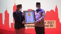Wali Kota Tidore Kepulauan Capt Ali Ibrahim Terima Penghargaan Youth Awards 2021