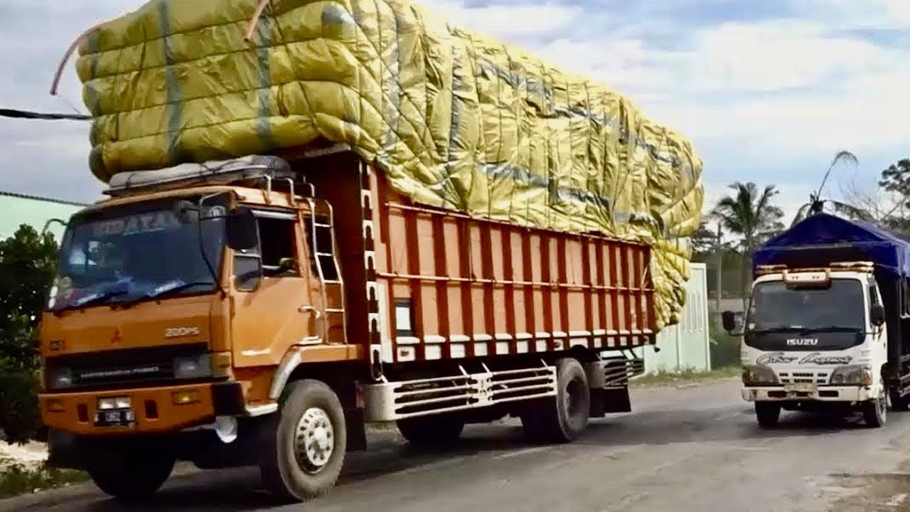Dilema Sopir Truk ODOL: Takut Kecelakaan, Terjebak Pungli