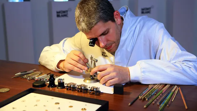 [Fimela] Julien Miribel, watchmaker jam tangan mewah Montblanc