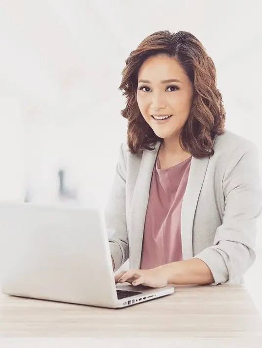 Mengetahui hasil rapid test tersebut negatif, Maia pun sangat bersyukur. Ia juga lega karena tidak ada saling tuduh lagi di keluarganya siapa yang membawa virus corona. (Instagram/maiaestiantyreal)