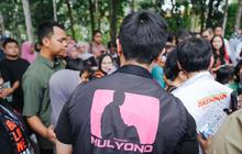 FOTO: Gaya Kaesang Curi Perhatian Pakai Rompi Bertuliskan Putra Mulyono