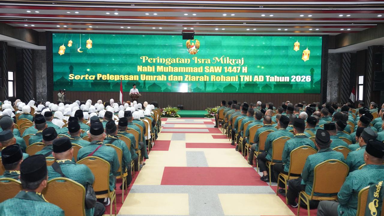 Ratusan Prajurit TNI AD Diberangkatkan Kasad Umroh dan Ziarah Rohani