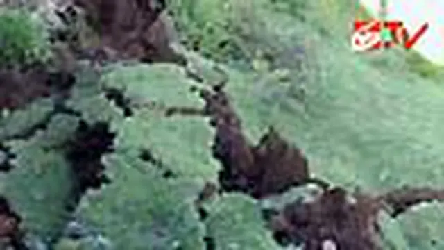 Gunung di Sape Terbelah Menjadi Dua