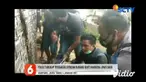 Dalam rangka memerangi narkoba, Polres Sampang, Jawa Timur, menggerebek rumah terduga bandar narkoba. Tersangka SM, ditangkap di halaman rumah, saat hendak mengantarkan paket sabu di baju tersangka.
