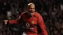 5. Juan Sebastian Veron (42,60 juta euro) - Juan Sebastian Veron secara mengejutkan bergabung ke Manchester United pada tahun 2001. Manchester United mengeluarkan dana mencapai 42,60 juta euro demi mendatangkan Veron dari Lazio. (AFP/Paul Barker)