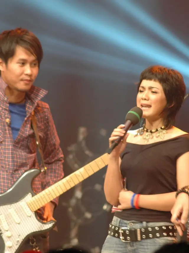 Ernest Cokelat Unggah Foto Lawas Bareng Nirina Zubir. (instagram/ernest_cokelat)