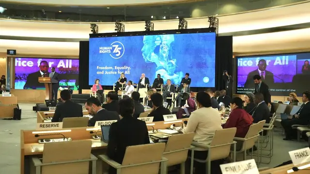 Menteri Luar Negeri RI Retno Marsudi saat menghadiri Roundtable mengenai Hak Asasi Manusia, perdamaian dan keamanan di Kantor PBB, Jenewa, Swiss, pada Selasa (12/12/2023).