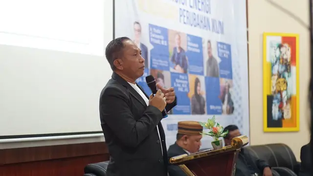 Founder/CEO Environmental Institute, Mahawan Karuniasa.