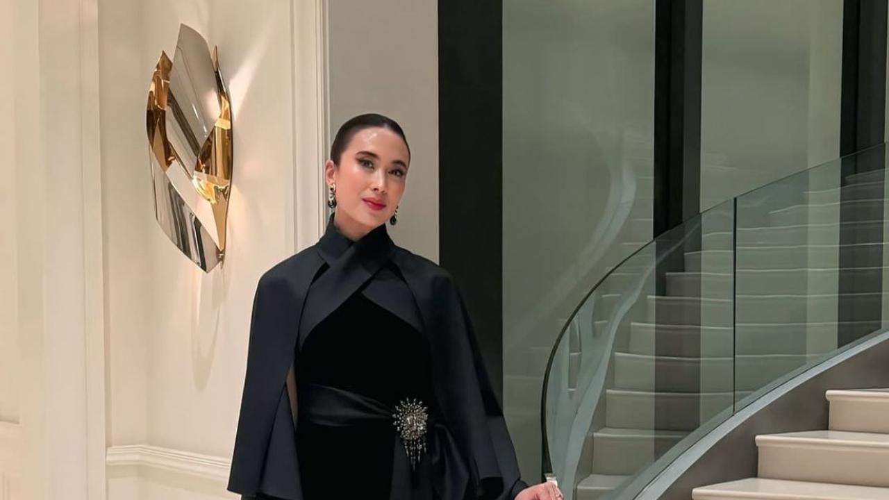 7 Potret Cantik Widiyanti Putri, Menteri Pariwisata Baru dengan Sentuhan Fashion Modern