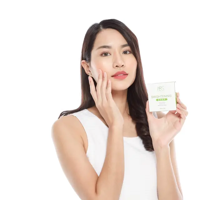 Diary Fimela: Cerita Pebisnis Muda Jawa Barat Membangun Skincare Lokal yang Mampu Menjual 300 Paket Perbulan