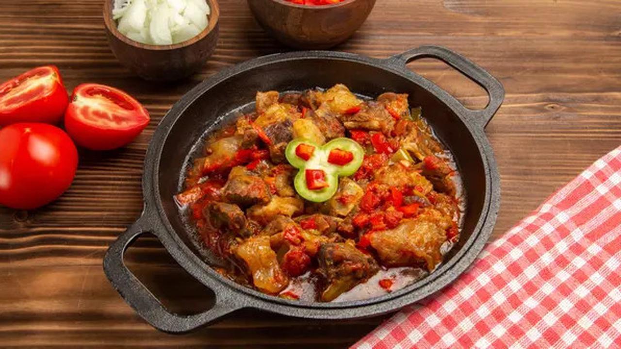 Cara Mudah Buat Ayam Rica-Rica Ungkep Mandi Bumbu, Siap Manjakan Lidahmu