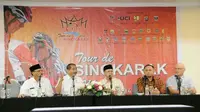 Sebelum membuka Tour de Singkarak 2016 dari Solok, Sumatera Barat, Menpar Arief Yahya meninjau Kawasan Mandeh.