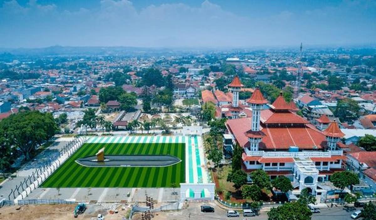<b>Alun-Alun Kota Cianjur</b><br>