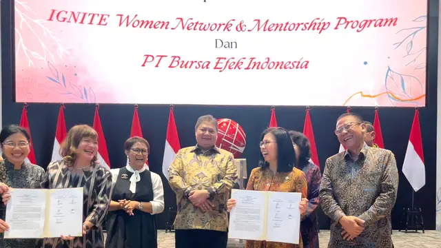 BEI Kearney, Egon Zehnder, dan APindo yang tergabung dalam komunitas IGNITE Women Networking And Mentorship Program (IGNITE), berkolaborasi menyelenggarakan acara IGNITE 2024 bertajuk Advancing Women Leaders for Indonesia Emas. Pipit/Liputan6.com)