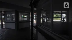 Suasana di area Stasiun Tebet, Jakarta, Senin (6/9/2021). Penataan kawasan Stasiun Tebet yang hampir rampung itu demi mendukung integrasi antarmoda transportasi di Jakarta. (Liputan6.com/Johan Tallo)