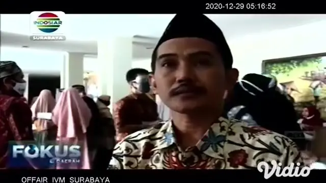 Kementerian Agama dan Biro Penyelenggara Umrah di Jember, Jawa Timur, terus mensosialisasikan dihentikannya kembali ibadah umrah. Penutupan sementara diduga menyusul perkembangan terbaru Covid-19.