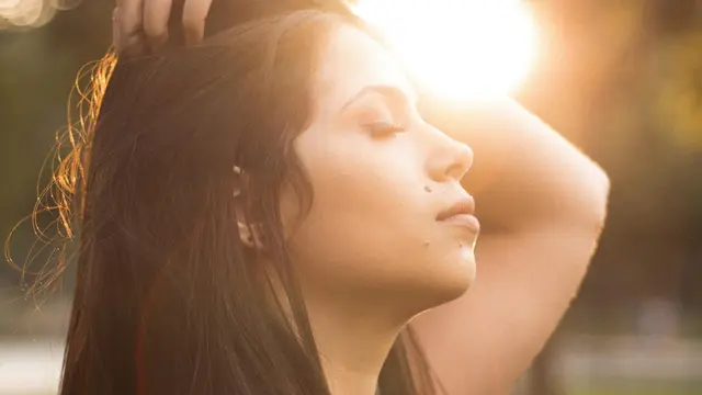 Menikmati sinar matahari