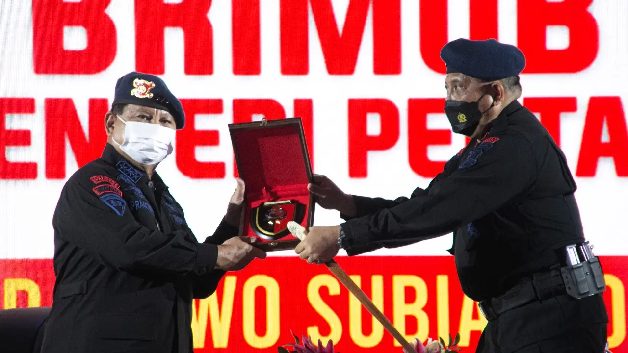 Menteri Pertahanan Prabowo Subianto dianugerahi gelar warga kehormatan Korps Brimob Polri.