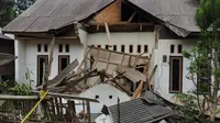 Rumah rusak akibat gempa Banten, Jumat (14/1/2022). (Foto: Dokumentasi BNPB).