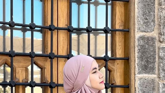 Kronologi Rumah Anisa Rahma Kebakaran Diduga Akibat Lupa Matikan Lilin, Api Berkobar Jam 3 Pagi