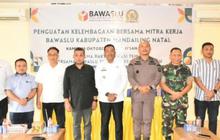 Hanya 57 Persen! Bupati Madina Ajak Bawaslu Evaluasi Rendahnya Partisipasi Pemilih Pilkada Madina