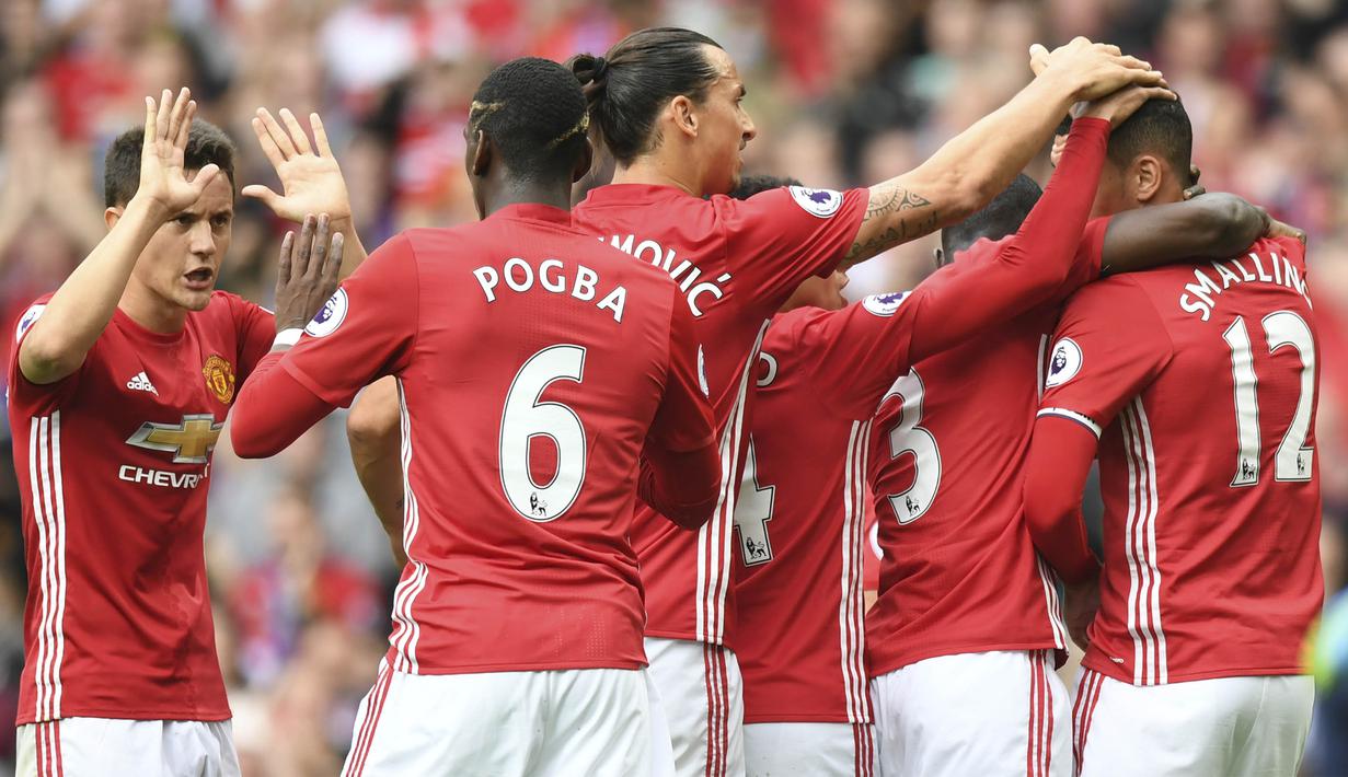 5. Manchester United - 141.103.138 poundsterling dalam 28 pertandingan. (AFP/Anthony Devlin)