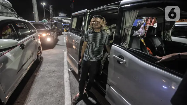 Puncak arus Mudik Lebaran 2022 di Pelabuhan Merak Banten