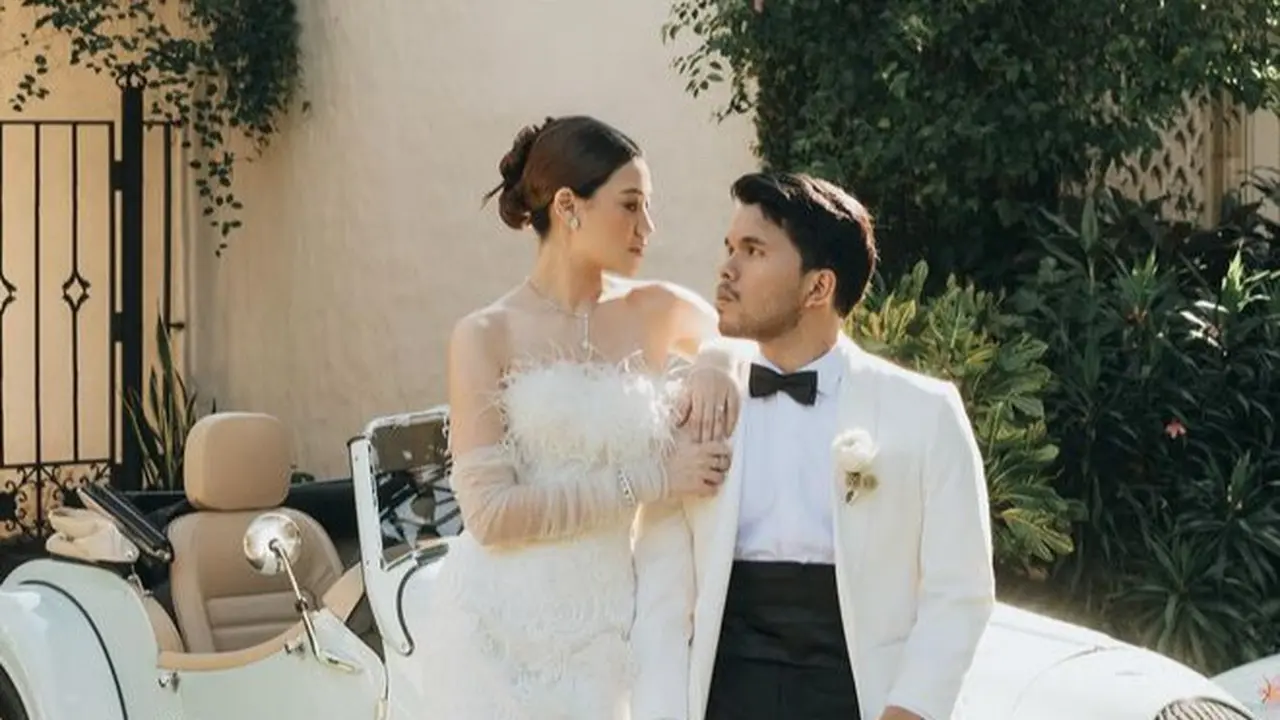 Aaliyah Massaid saat Prewedding Bertema Klasik Broadway