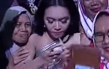 Bikin Heboh Satu Studio, Denada dan Happy Asmara Rebutan Oleh-oleh dari Pendukung Maharani Peserta D'Academy 6
