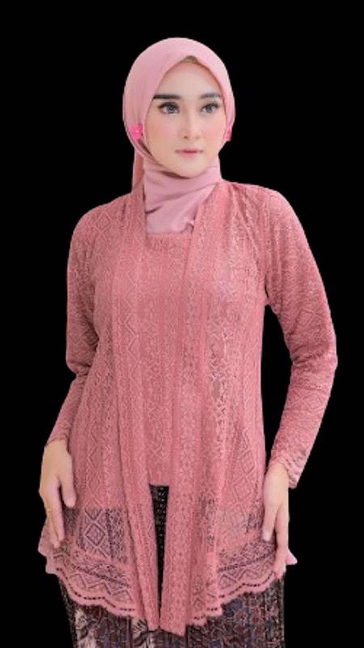 <b>Brokat Mika Model Kutubaru&nbsp;</b><span style="border-color: rgba(229,231,235,var(--tw-border-opacity)); --tw-border-opacity: 1; --tw-shadow: 0 0 #0000; --tw-ring-inset: var(--tw-empty, ); --tw-ring-offset-width: 0px; --tw-ring-offset-color: #fff; --