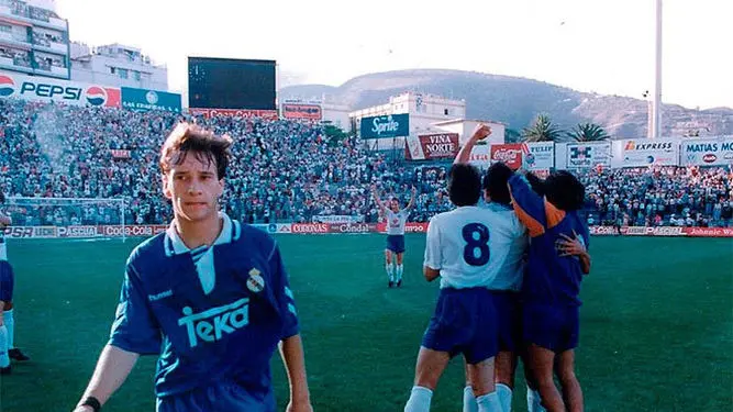 Real Madrid kehilangan peluang meraih gelar La Liga setelah takluk dari Tenerife pada pekan terakhir La Liga 1991-92 dan 1992-93.