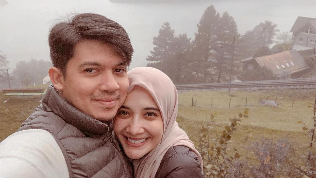 [Fimela] Irwansyah dan Zaskia Sungkar
