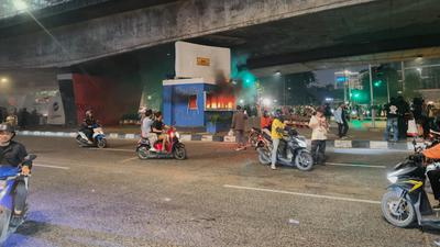 Berulang Kali Pos Polisi Slipi Jadi Korban Amarah Pendemo