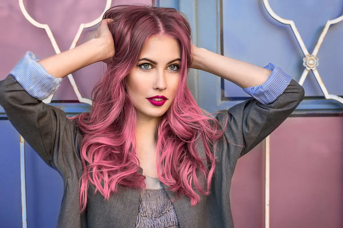 9 Cara Memakai Pewarna Rambut Sendiri yang Aman Agar Rambut Tidak Rusak dan Warnanya Tahan Lama