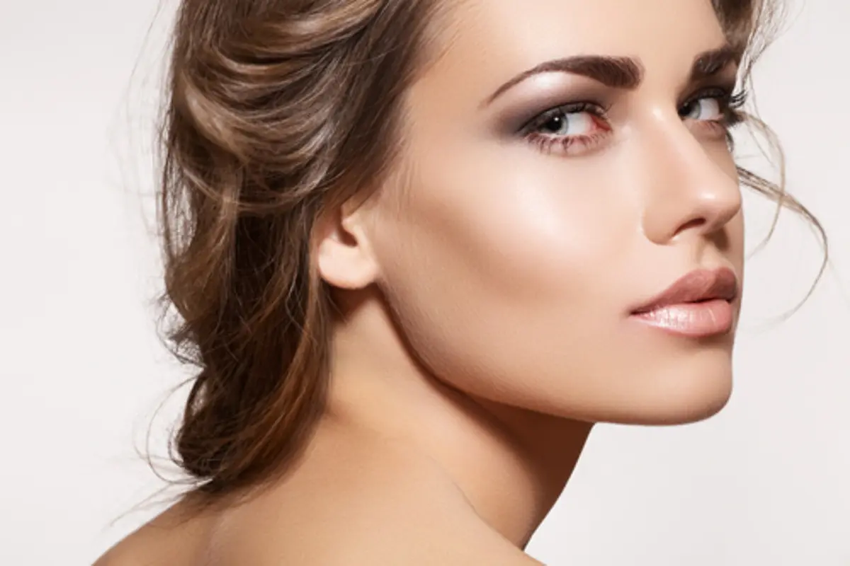 Makeup Makin Bersinar dengan Highlight, Sudah Coba?