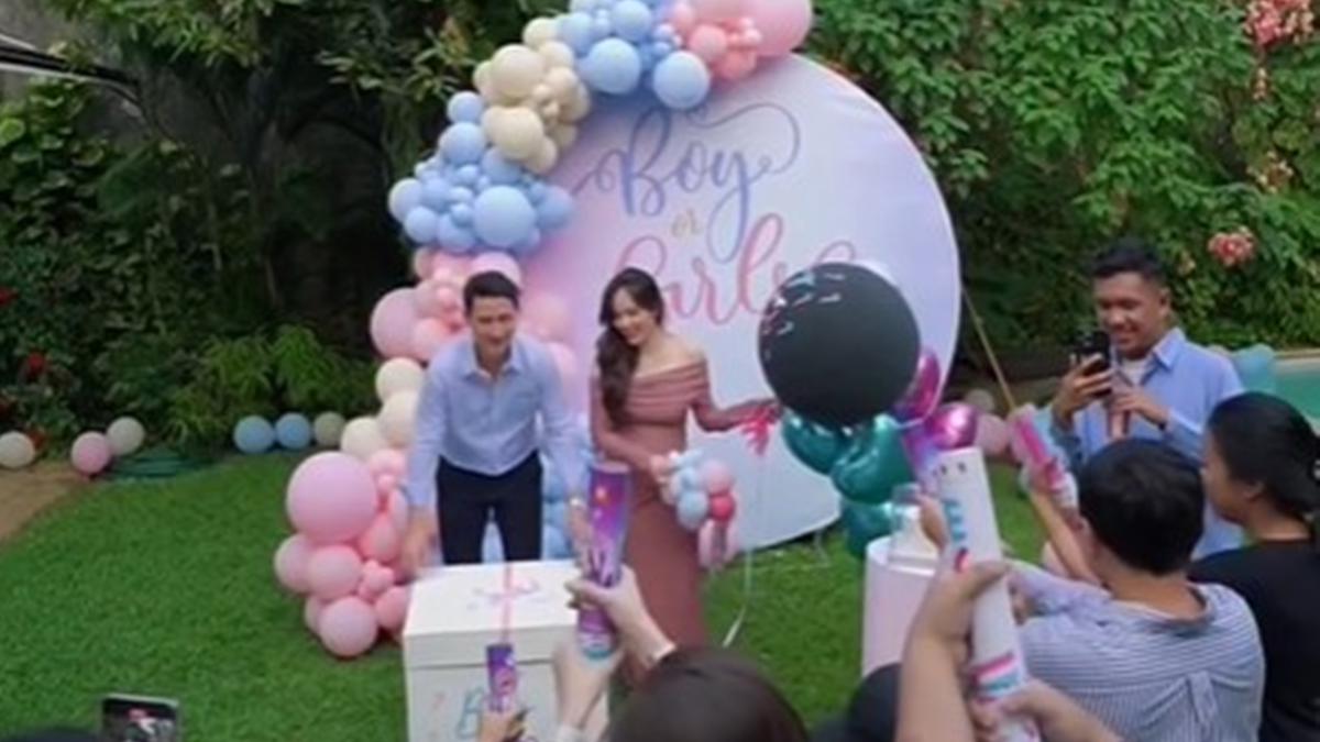 6 Potret Nino Fernandez Gelar Gender Reveal Steffi Zamora, Ungkap Jenis Kelamin Anak