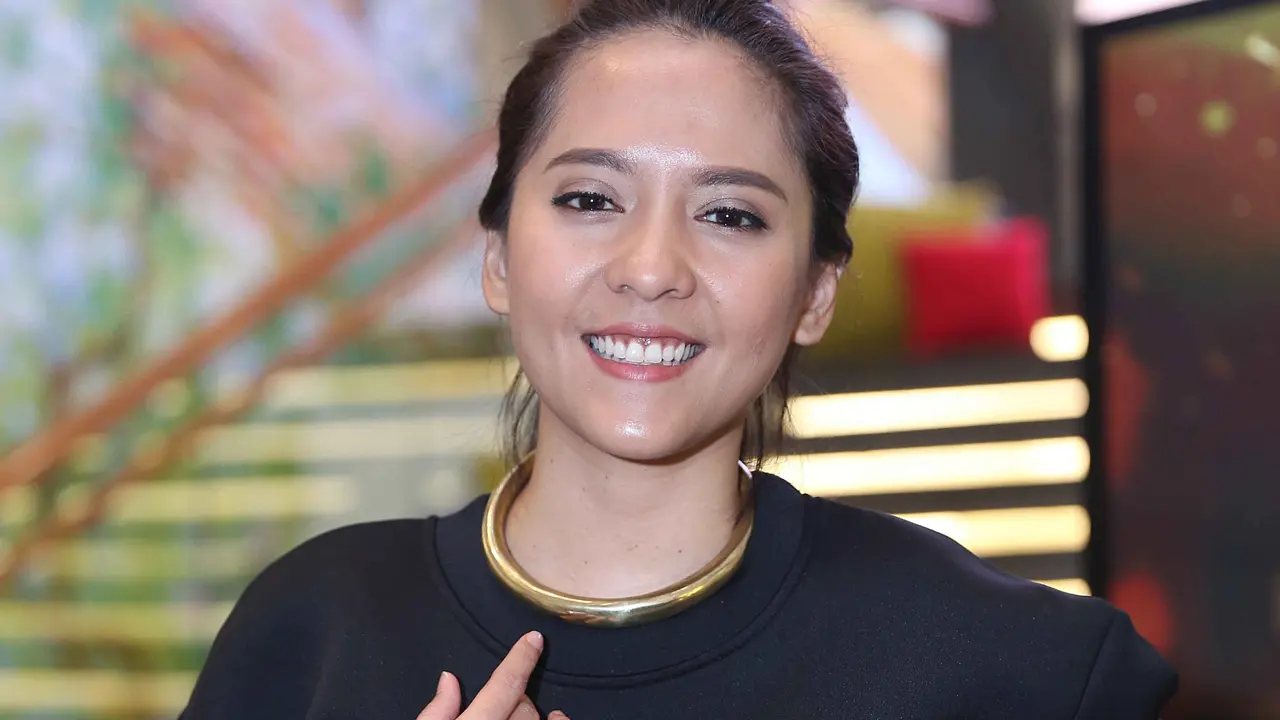 [Bintang] Penjiwaan Lala Karmela Jadi Wanita Hamil di Bukaan 8