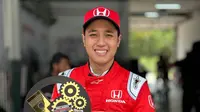 Avila Bahar dan Putera Adam menduduki puncak klasemen sementara kejuaraan balap mobil paling bergengsi di Malaysia tersebut.