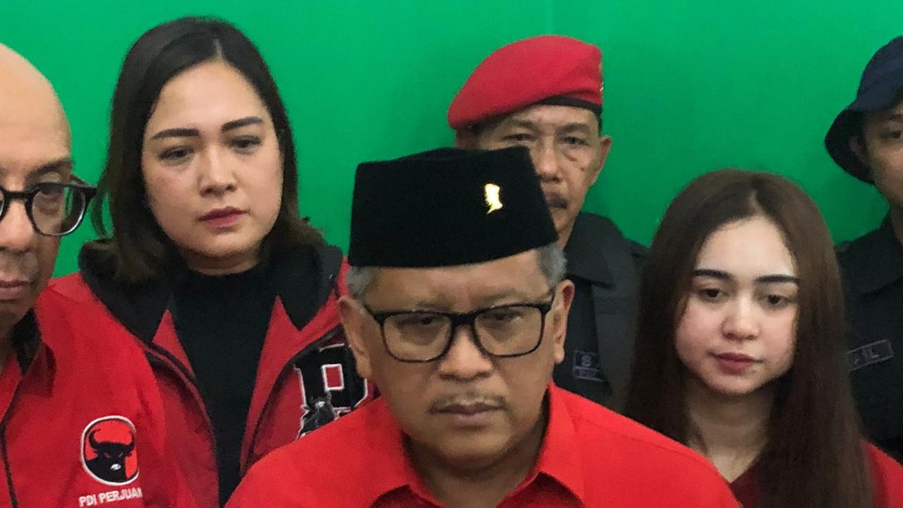 Sekjen PDIP Tegaskan Mahfud Lepas Jabatan Menko Polhukam Bukan soal Elektoral
