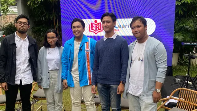Coach Ican baru saja merilis single Lirsyah & Lina.