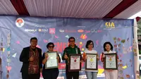 Tulis 35 Ribu Kartu Pos, Anak SD dari 15 Kota Pecahkan Rekor Muri