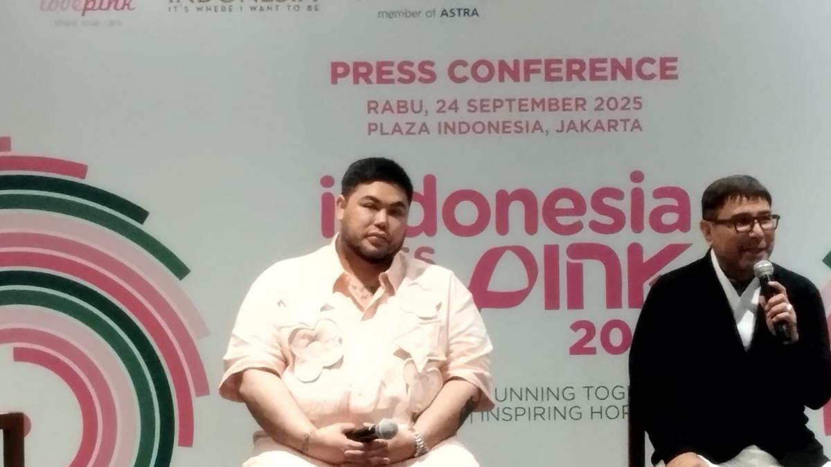 Ivan Gunawan Hadirkan 16 Koleksi Spesial untuk Survivor Cancer, Peringati Bulan Peduli Kanker Payudara.