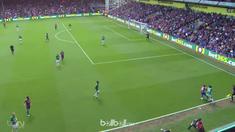 Crystal Palace menekuk West Brom 2-0 dalam partai penutup kedua kesebelasan di Liga Inggris musim 2017/18, Minggu (13/5). Wilfried...